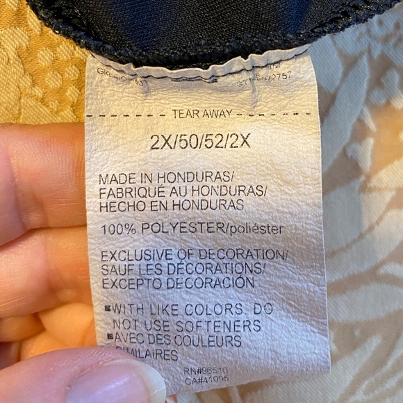 Women’s 2X Under Armour Velocity Workout Tank - Picture 8 of 9